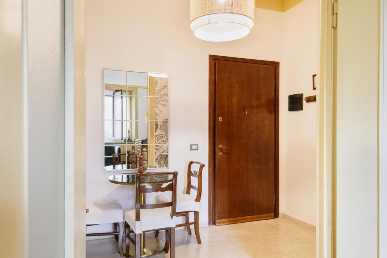 Easylife - Dimora Di Classe In Zona Conciliazione Milano Ngoại thất bức ảnh