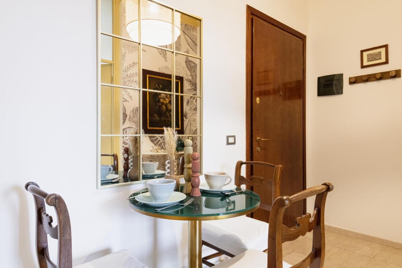 Easylife - Dimora Di Classe In Zona Conciliazione Milano Ngoại thất bức ảnh