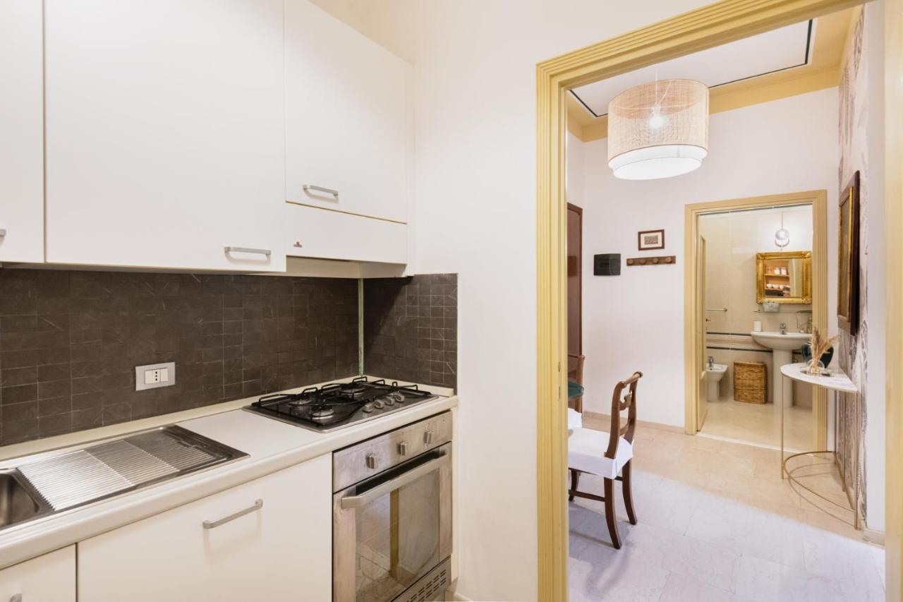 Easylife - Dimora Di Classe In Zona Conciliazione Milano Ngoại thất bức ảnh